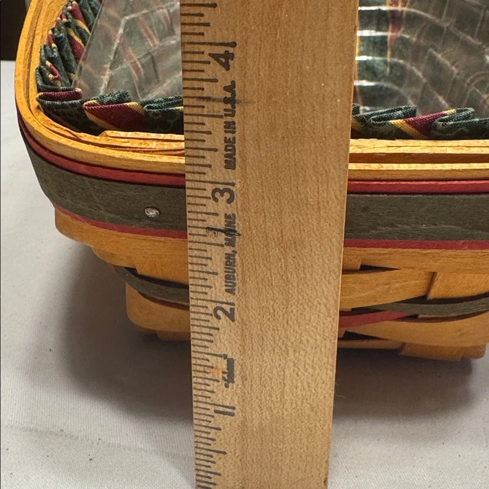 Longaberger Handwoven Holiday sleigh basket.  1997